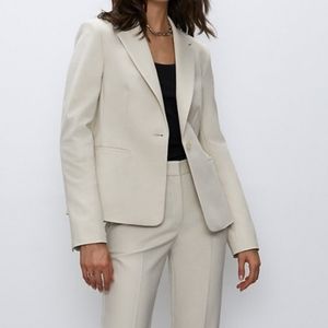 Aritzia Babaton Atelier Blazer